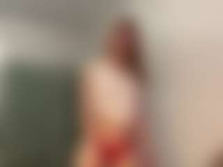 Live cam show with GennaKirley - Skinny on liverealitysex.com