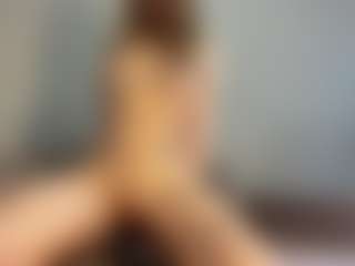 GennaKirley's Live Sex Cam Show