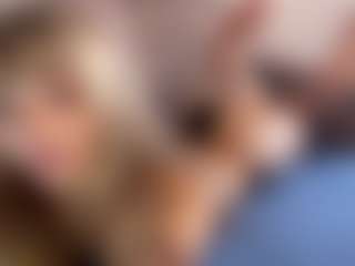 Live cam show with GennaKirley - Green Eyes on AdultVida.com