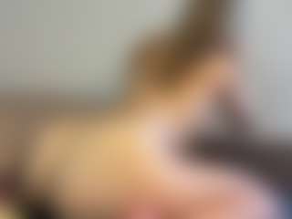 Live cam show with GennaKirley - Green Eyes on Camsoda