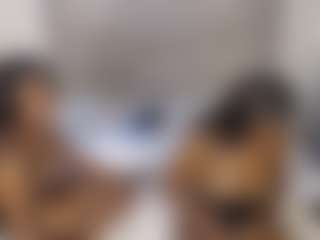 Live cam show with Graciase - Facial Piercings on livesuperchat.net