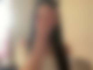 Live cam show with Katie - Oil on AdultVida.com