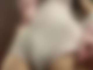 Live-camshow met Katie - Nipple Piercings op Camsoda