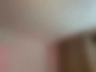 Live cam show with Katie - Natural on xDating