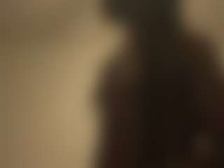 Live cam show with KingChiSKiEDD - Black Hair on slutload