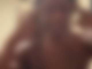 Live cam show with KingChiSKiEDD - Muscular on Chatstar