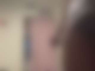 Live cam show with KingChiSKiEDD - Lean on Gym Cam Girls
