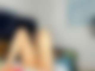 Live cam show with Kiss-ninna - Small Tits Brown Hair on Stripli.com