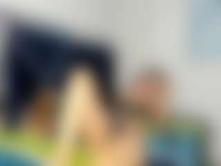 Live cam show with Kiss-ninna - Gray Eyes on Stripli.com