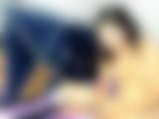 Kiss-ninna MILF webcam performer live streaming