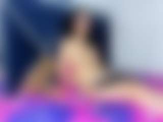 Live cam show with Kiss-ninna - Gray Eyes on SxyPornLive
