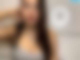 Live cam show with MaribelHechinger - Oil on Camsoda