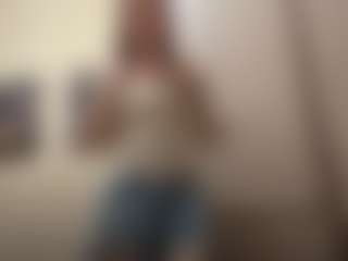 Live cam show with RobynEslick - Striptease Young Adult on Camiplay Live