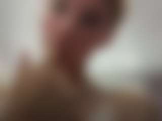 RobynEslick's Live Sex Cam Show