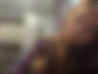 RobynEslick's Live Sex Cam Show