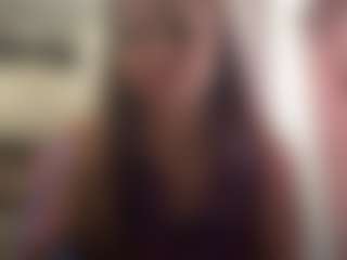 Live cam show with RobynEslick - Twerk Young Adult on Chatstar