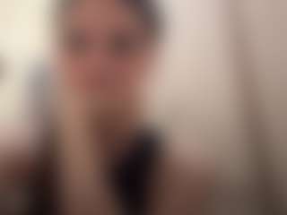 Live cam show with RobynEslick - Anal on Camiplay Live