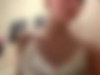 Live cam show with RobynEslick - Solo on 1on1-livenow