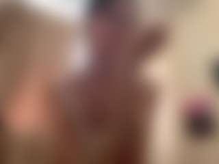Live cam show with RobynEslick - Solo on EXY