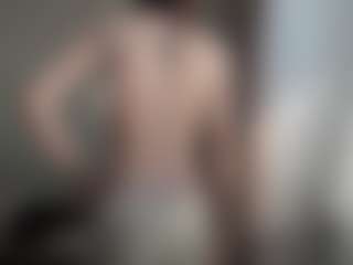 Live cam show with RobynEslick - Flashing on SpankPalCams