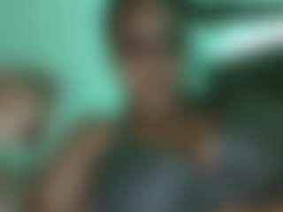 alluringbarbiee MILF webcam performer live streaming