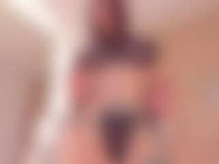 Live cam show with Cyntiaadams - Body Massage on Mixed Magazine Live