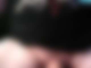 johnnjacsit4u's Live Sex Cam Show