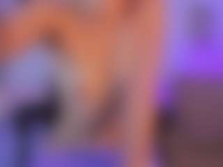 Live cam show with JULIETTA - Squirt on Dolls Live
