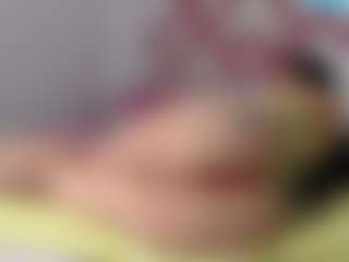 Laurahorny's Live Sex Cam Show