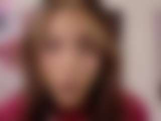 Live cam show with Lily-cooper - Shaved Pussy Brown Hair on CamClone