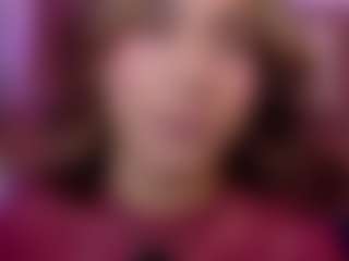 Live cam show with Lily-cooper - Striptease on madthumbs