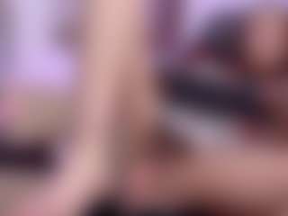 Live cam show with Lily-cooper - Athletic College on AdultVida.com