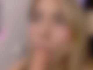 Live cam show with Lily-cooper - Smoking on Camsoda