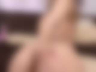 Live cam show with Lily-cooper - Green Eyes on Camsoda