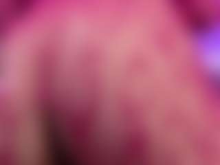 Live cam show with Lily-cooper - Green Eyes on CamSodaAdn