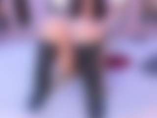 Live cam show with Lily-monroe1 - Twerk Latina on livesuperchat.net