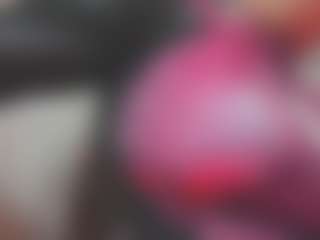 maagicrainboow8's Live Sex Cam Show