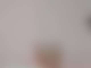 maagicrainboow8's Live Sex Cam Show