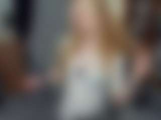 Live cam show with RebecaDepietro - New Teen (18+) on Dolls Live