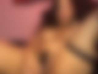 Live cam show with saharariderrr - Bedroom Curvy on xxxlivecams.org