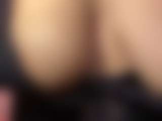 Live cam show with saharariderrr - Athletic Ebony on live.xbliss.ai