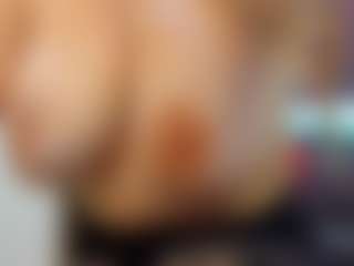 Xrenatablu's Live Sex Cam Show