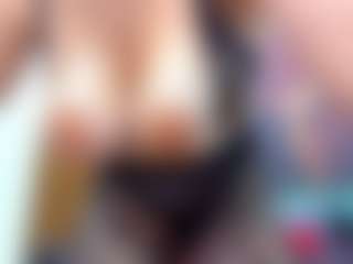 Xrenatablu's Live Sex Cam Show