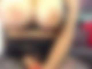 Xrenatablu's Live Sex Cam Show