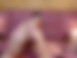 Live cam show with Zoeaitana - Cum Mature on CamClone