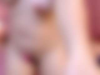 Live cam show with Zoeaitana - Double Penetration on Camsoda