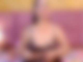 Live cam show with Zoeaitana - Dildo Or Vibrator on Big Tits