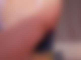 Live cam show with avayuzu - Smoking on nudelive.tv