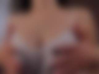 avayuzu's Live Sex Cam Show