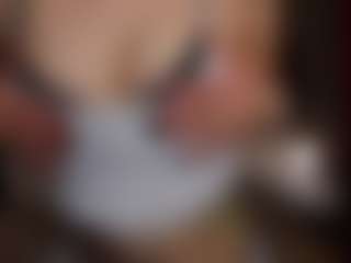avayuzu's Live Sex Cam Show